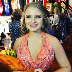 Meet your Posher, Mallory claire